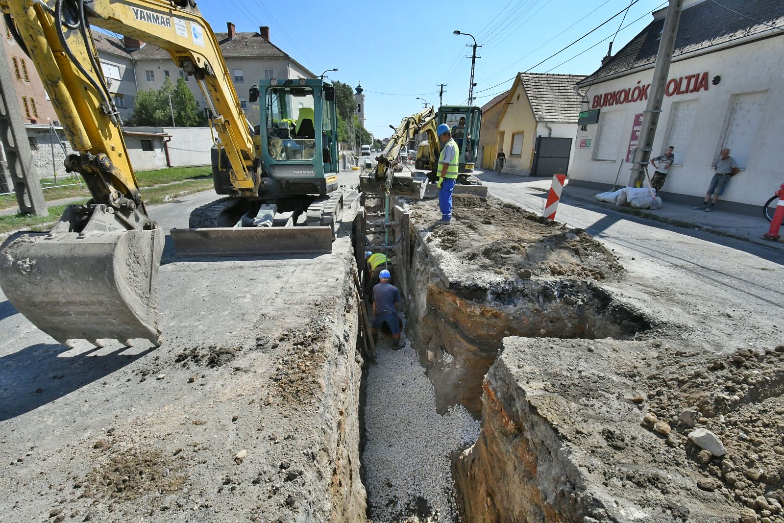Új szennyvízcsatorna építés a Móri úton